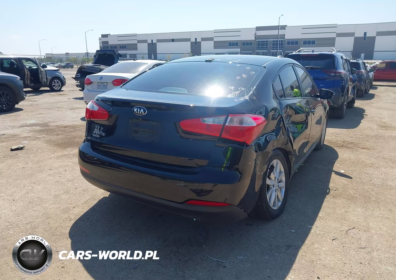 2016 Kia Forte Lx VIN:KNAFX4A64G5611773 - 4