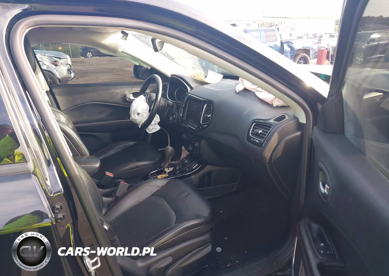 2018 Jeep Compass Limited 4X4 VIN:3C4NJDCB4JT336407 - 5