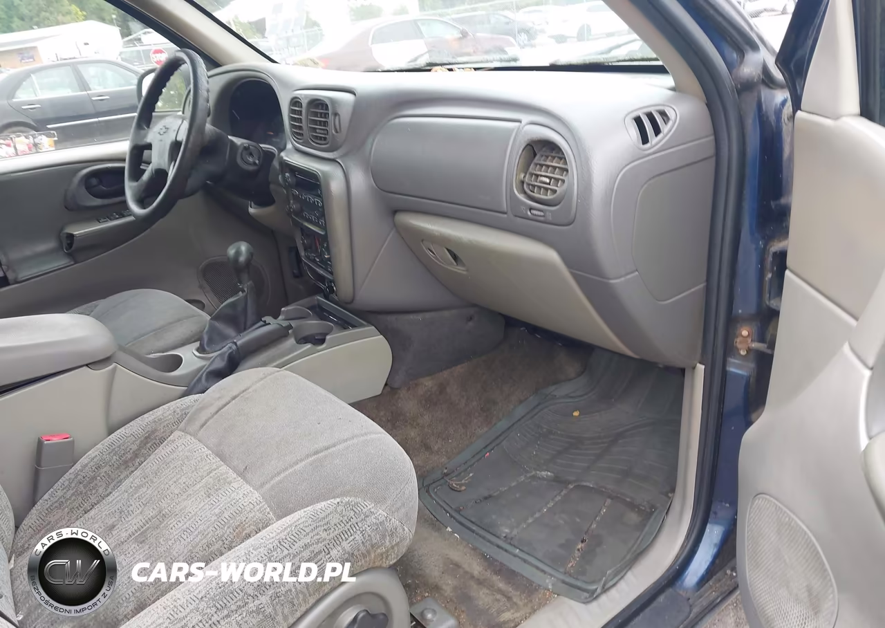2003 Chevrolet Trailblazer Ls VIN:1GNDT13S032125589 - 5