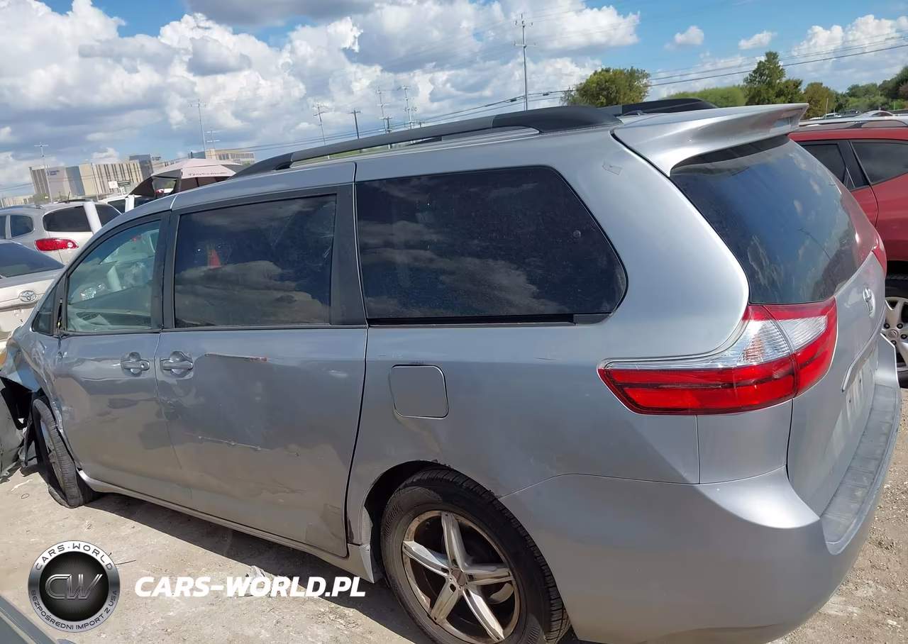 2015 Toyota Sienna Le 8 Passenger VIN:5TDKK3DC7FS610752 - 15