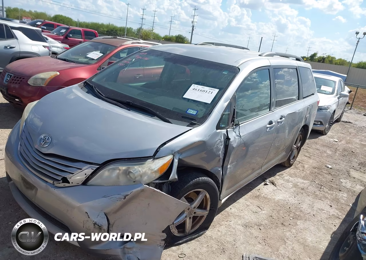 2015 Toyota Sienna Le 8 Passenger VIN:5TDKK3DC7FS610752 - 2