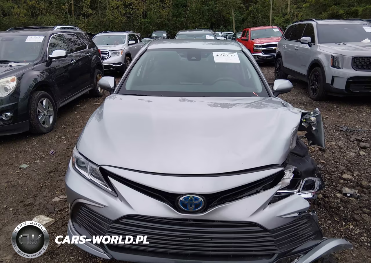 2024 Toyota Camry Hybrid Le VIN:4T1C31AKXRU069824 - 12