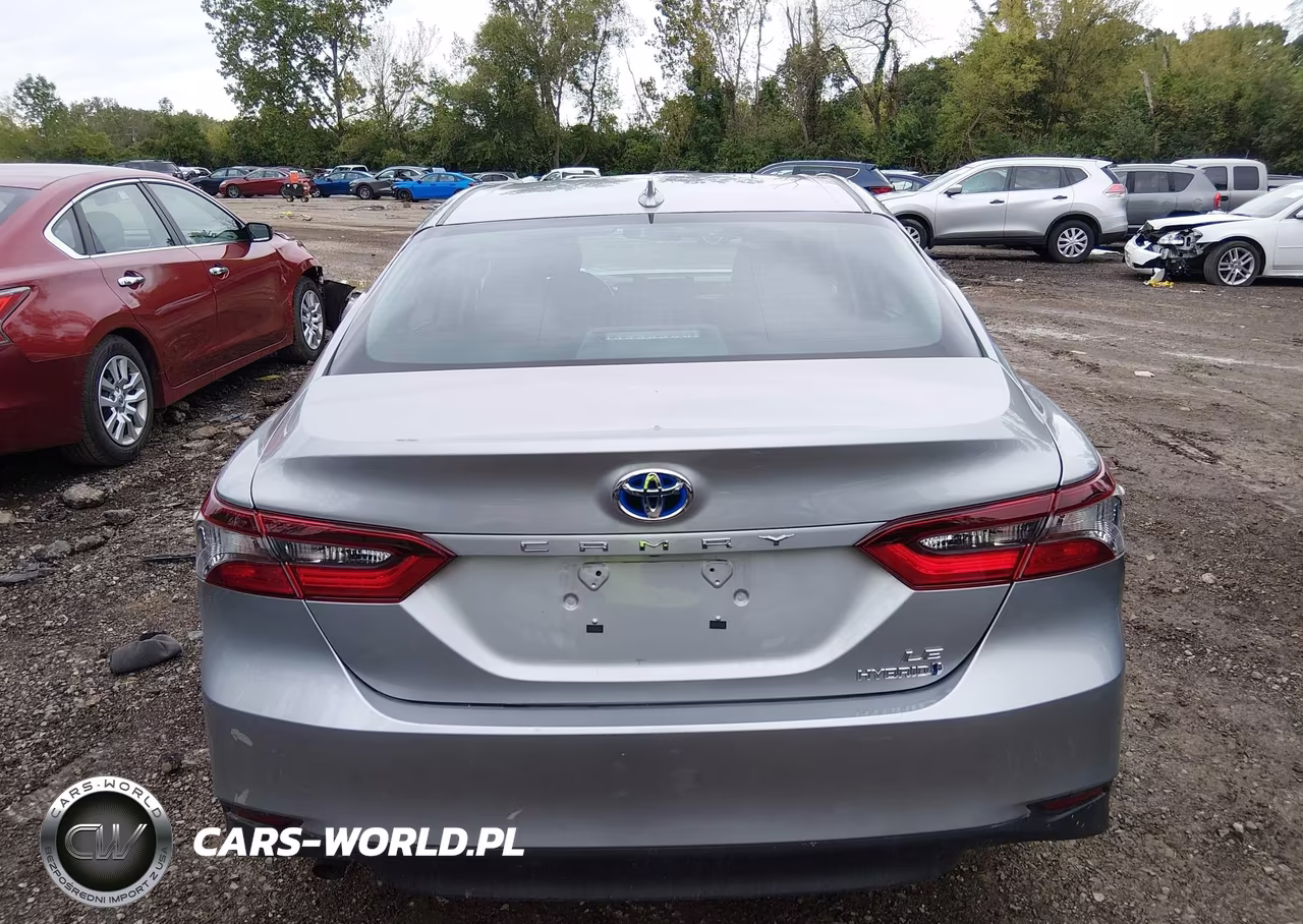 2024 Toyota Camry Hybrid Le VIN:4T1C31AKXRU069824 - 16