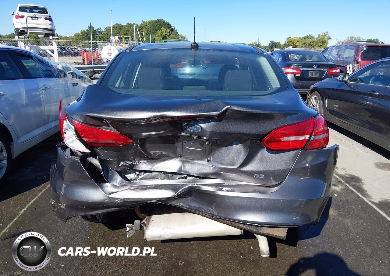 2017 Ford Focus Se VIN:1FADP3F22HL202751 - 16