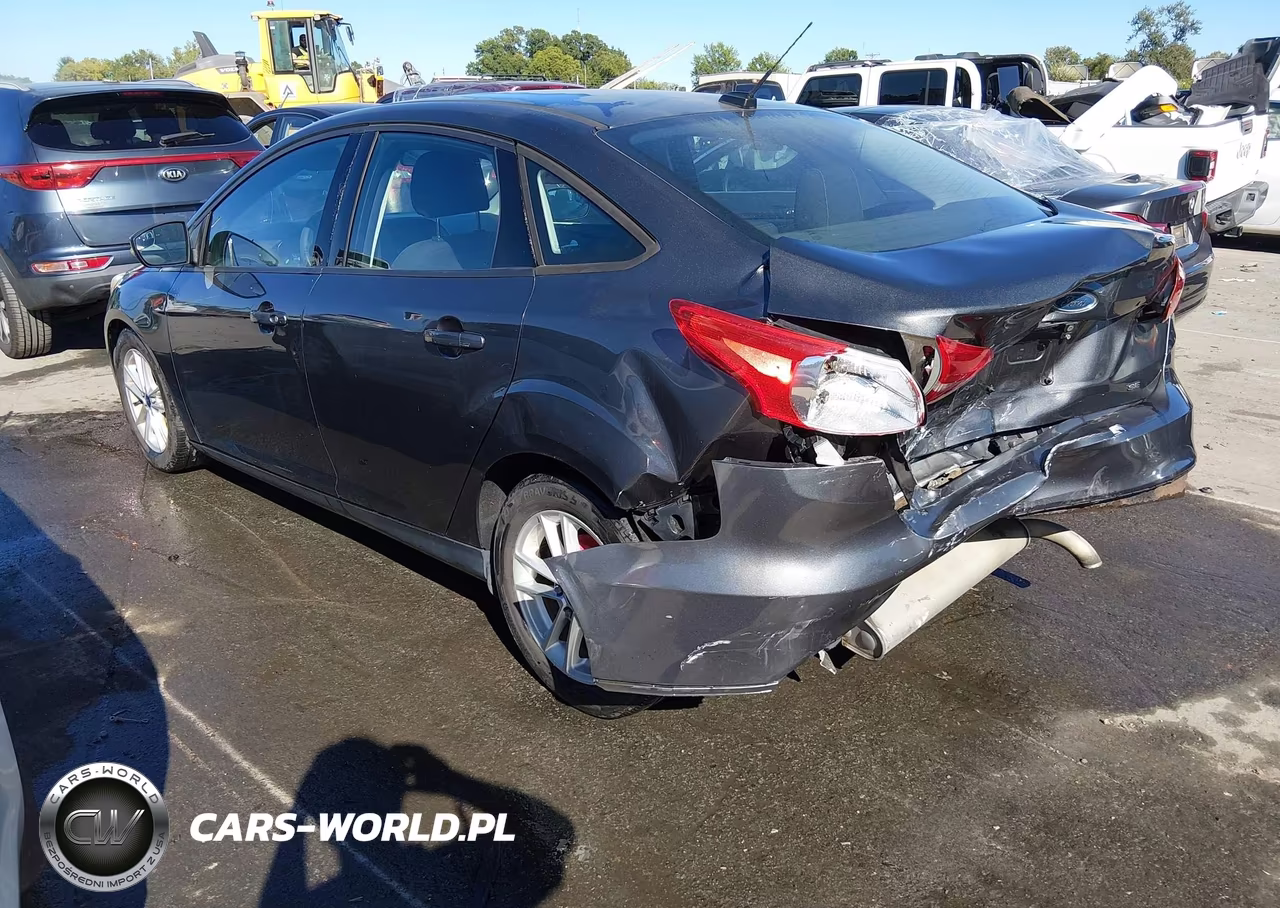 2017 Ford Focus Se VIN:1FADP3F22HL202751 - 3