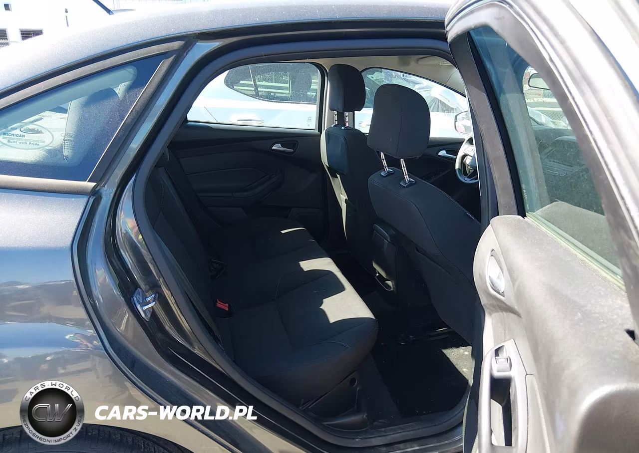 2017 Ford Focus Se VIN:1FADP3F22HL202751 - 8