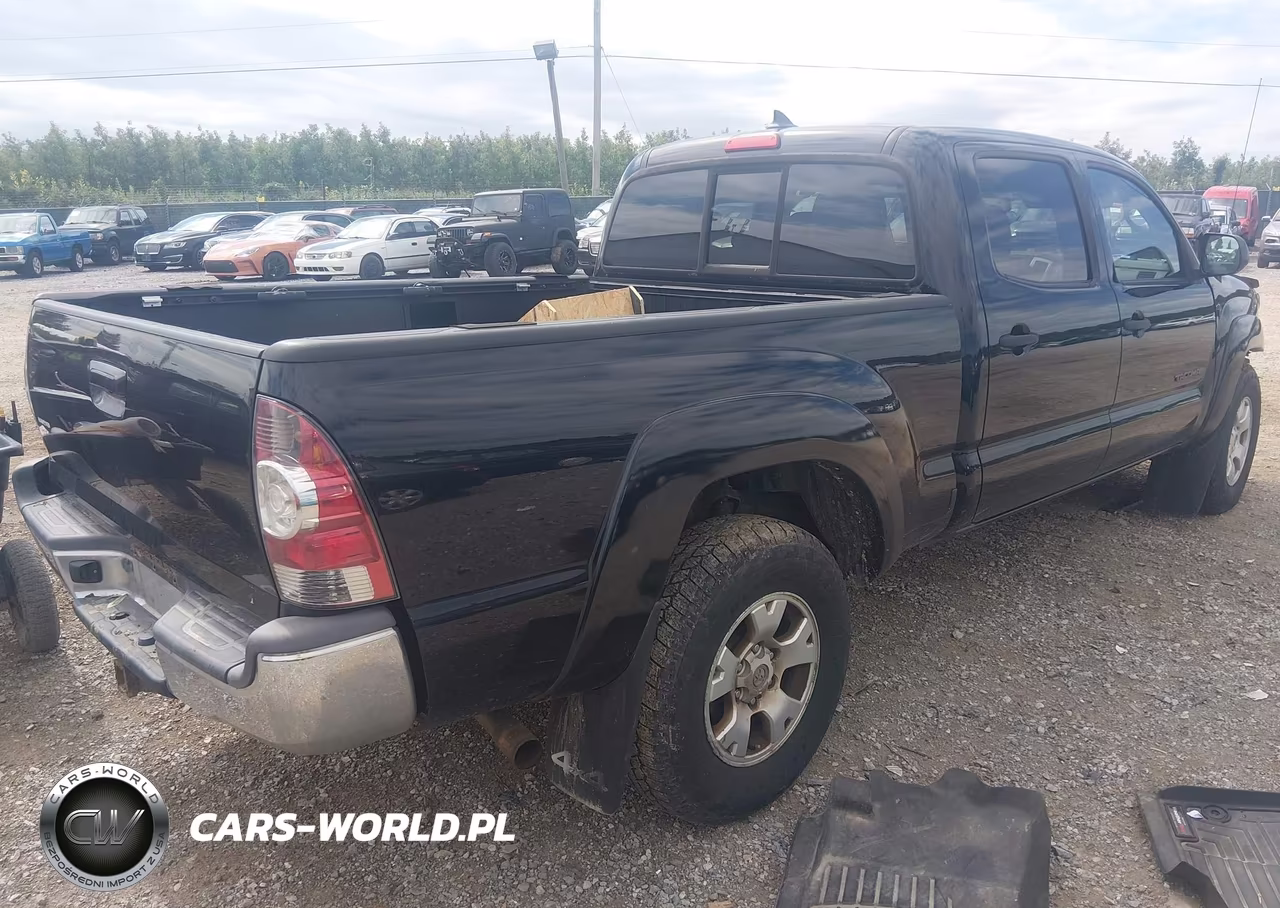 2012 Toyota Tacoma Base V6 VIN:3TMMU4FN4CM044312 - 4