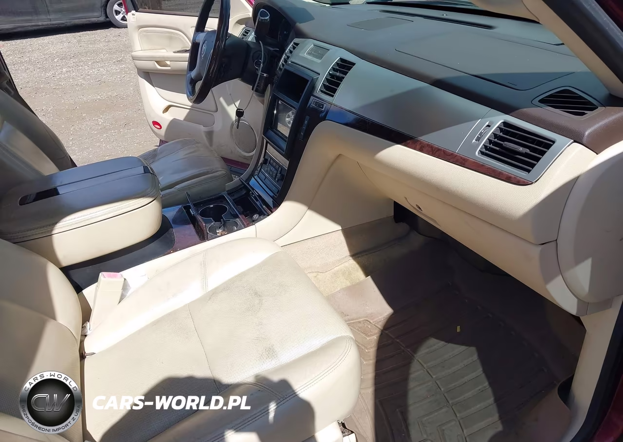 2008 Cadillac Escalade Standard VIN:1GYFK63848R117414 - 5