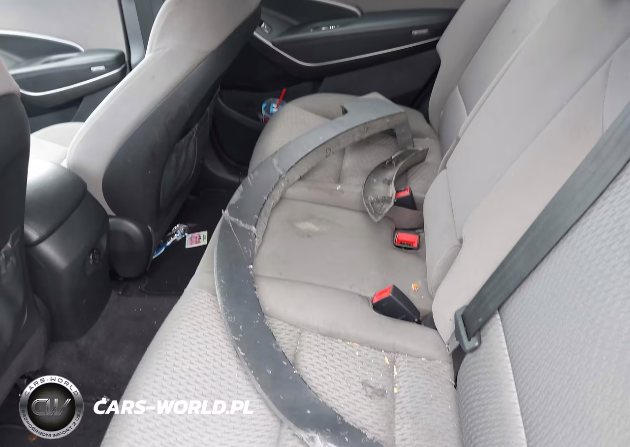 2018 Hyundai Santa Fe Se VIN:KM8SMDHF3JU279284 - 12