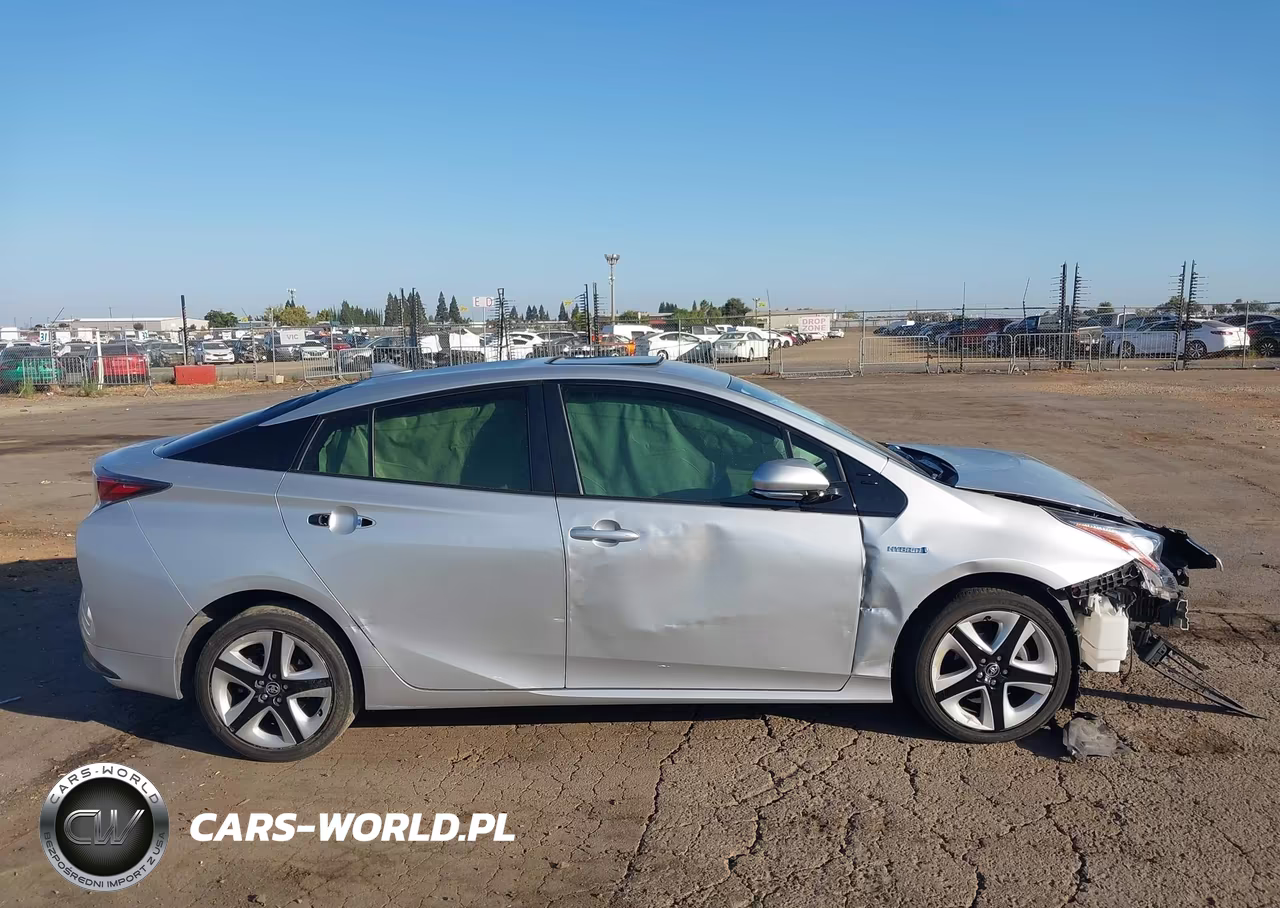 2016 Toyota Prius VIN:JTDKARFU8G3005556 - 13