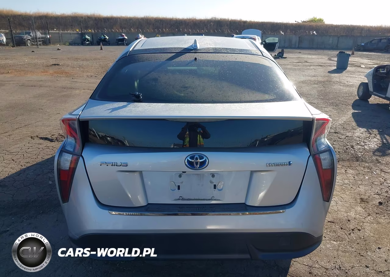 2016 Toyota Prius VIN:JTDKARFU8G3005556 - 16