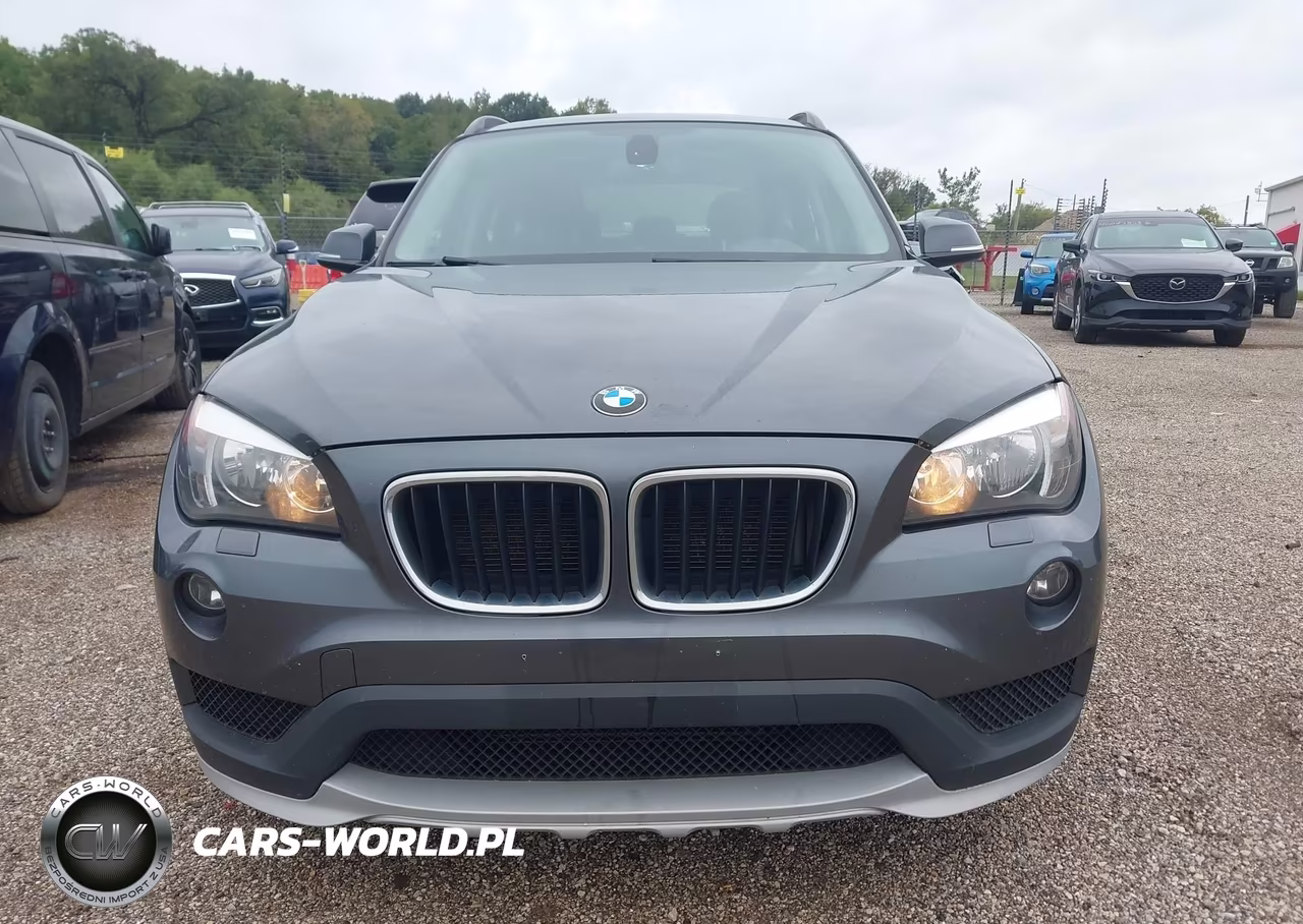 2015 BMW X1 xDrive28I VIN:WBAVL1C52FVY37366 - 12