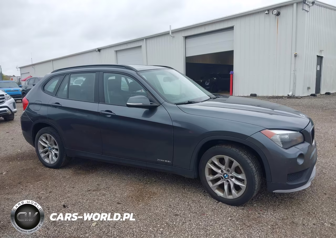 2015 BMW X1 xDrive28I VIN:WBAVL1C52FVY37366 - 13