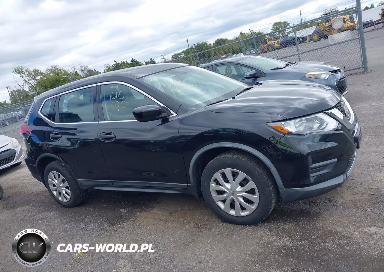 2018 Nissan Rogue S VIN:KNMAT2MV7JP538264 - 13