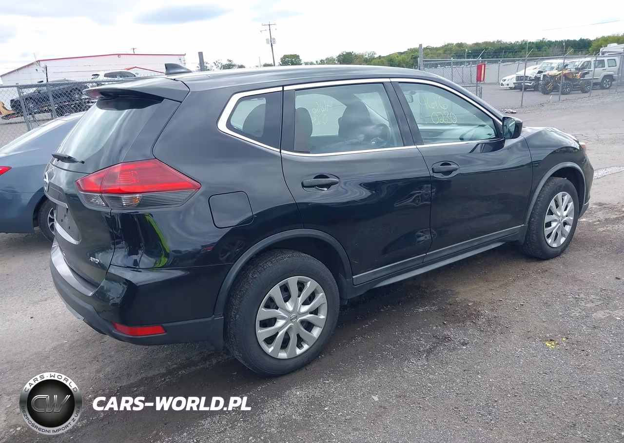 2018 Nissan Rogue S VIN:KNMAT2MV7JP538264 - 4