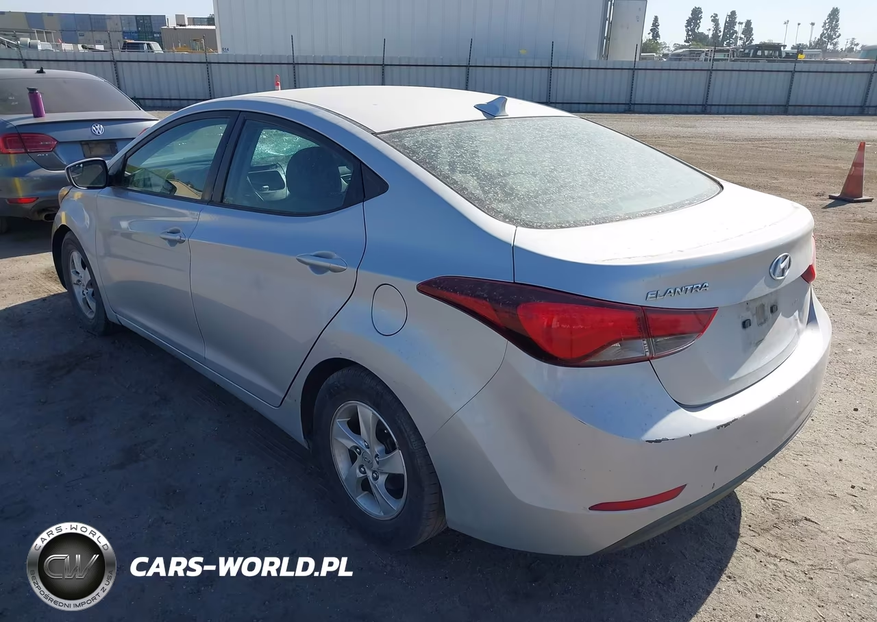 2014 Hyundai Elantra Se VIN:5NPDH4AE0EH477677 - 3