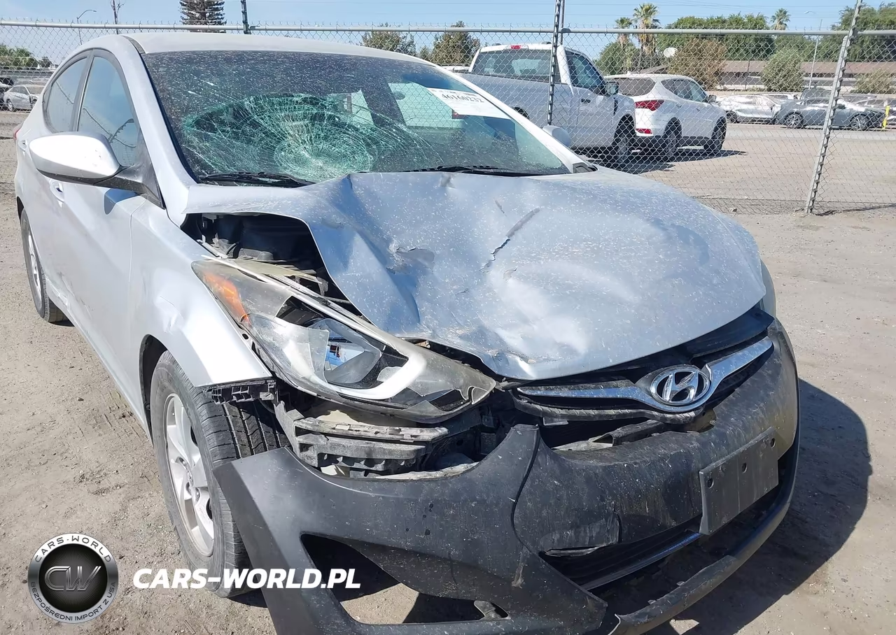 2014 Hyundai Elantra Se VIN:5NPDH4AE0EH477677 - 6
