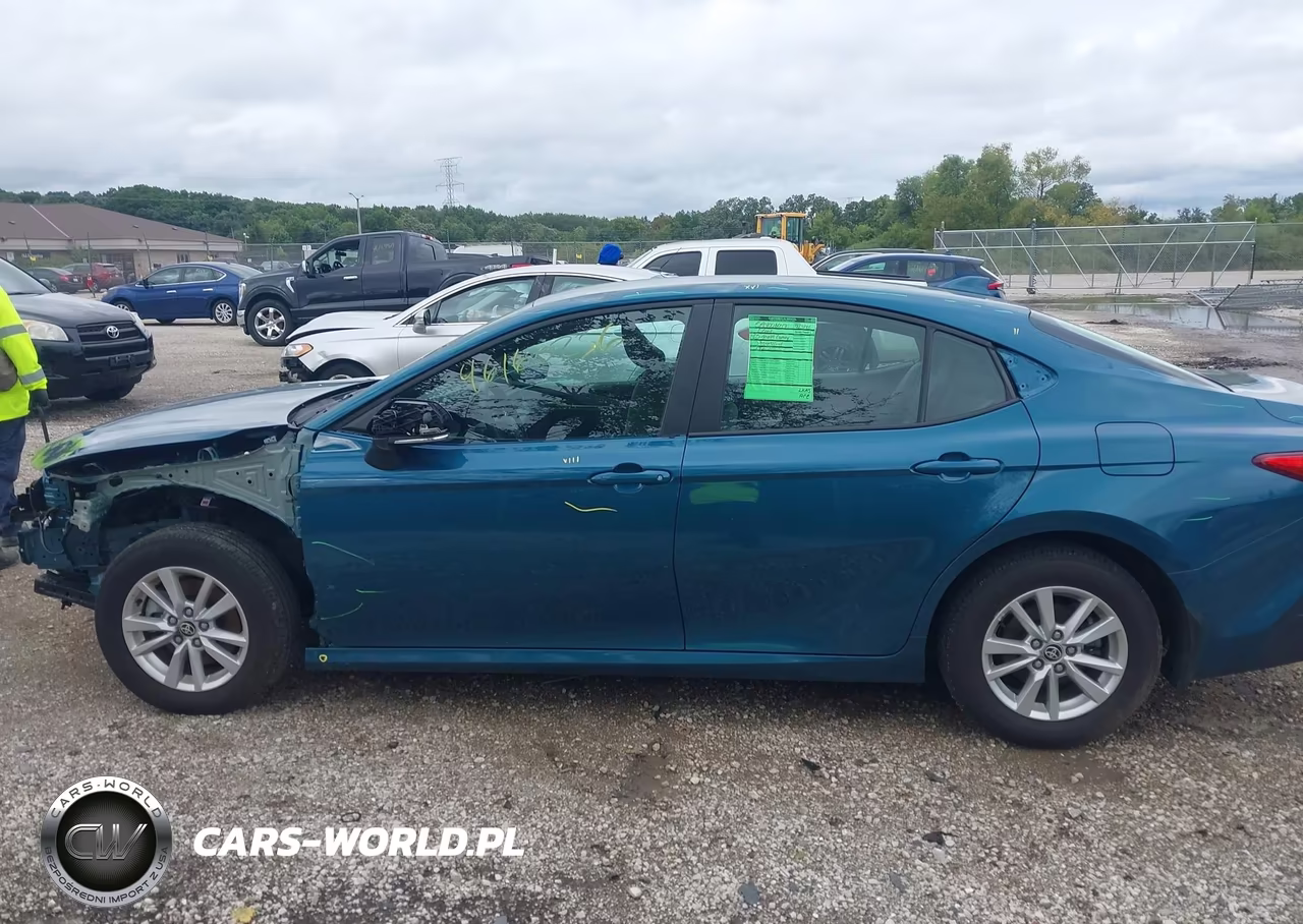 2025 Toyota Camry Le VIN:4T1DBADK4SU531612 - 14