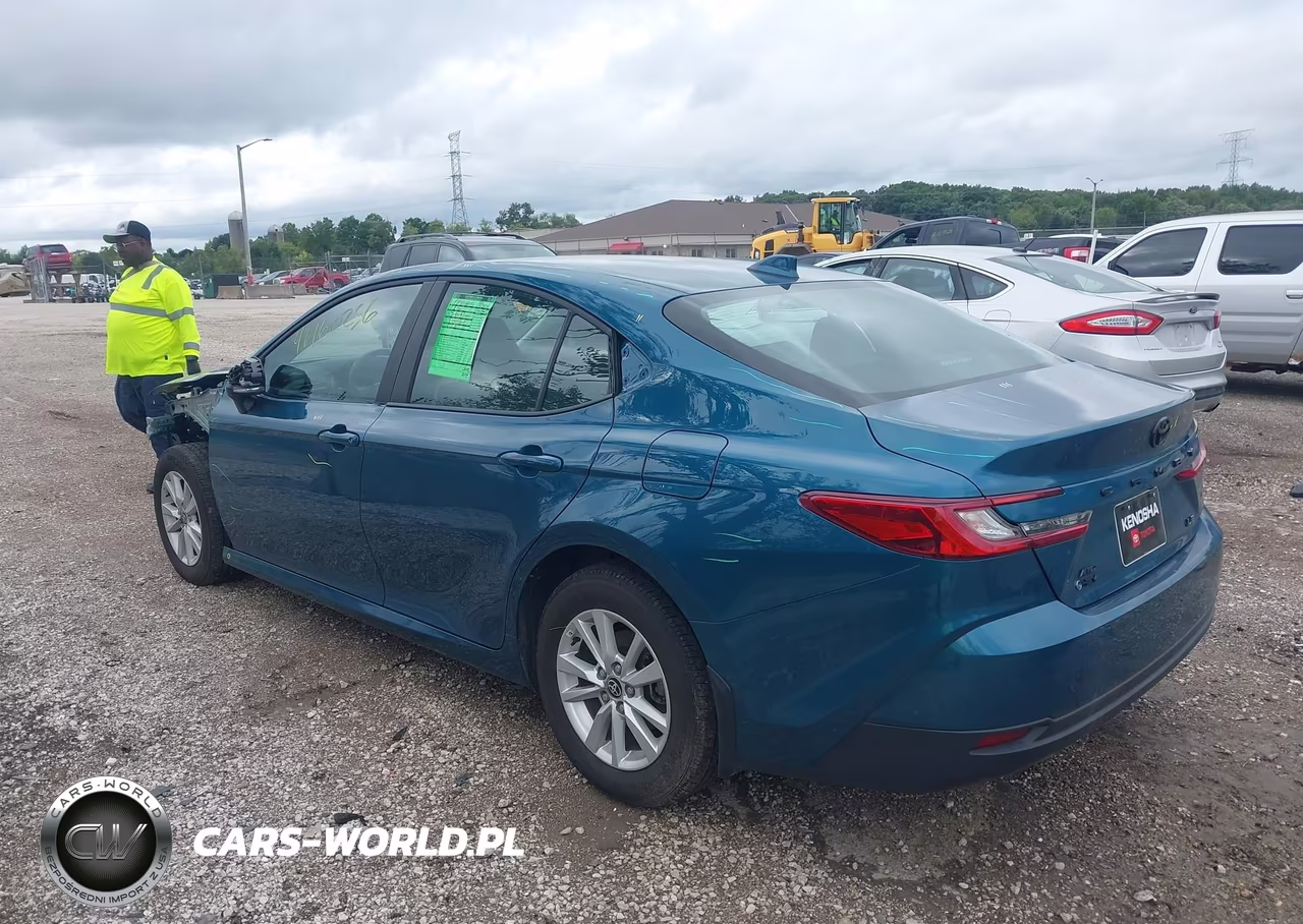 2025 Toyota Camry Le VIN:4T1DBADK4SU531612 - 3