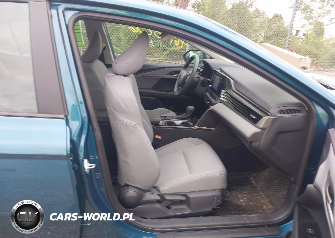 2025 Toyota Camry Le VIN:4T1DBADK4SU531612 - 5