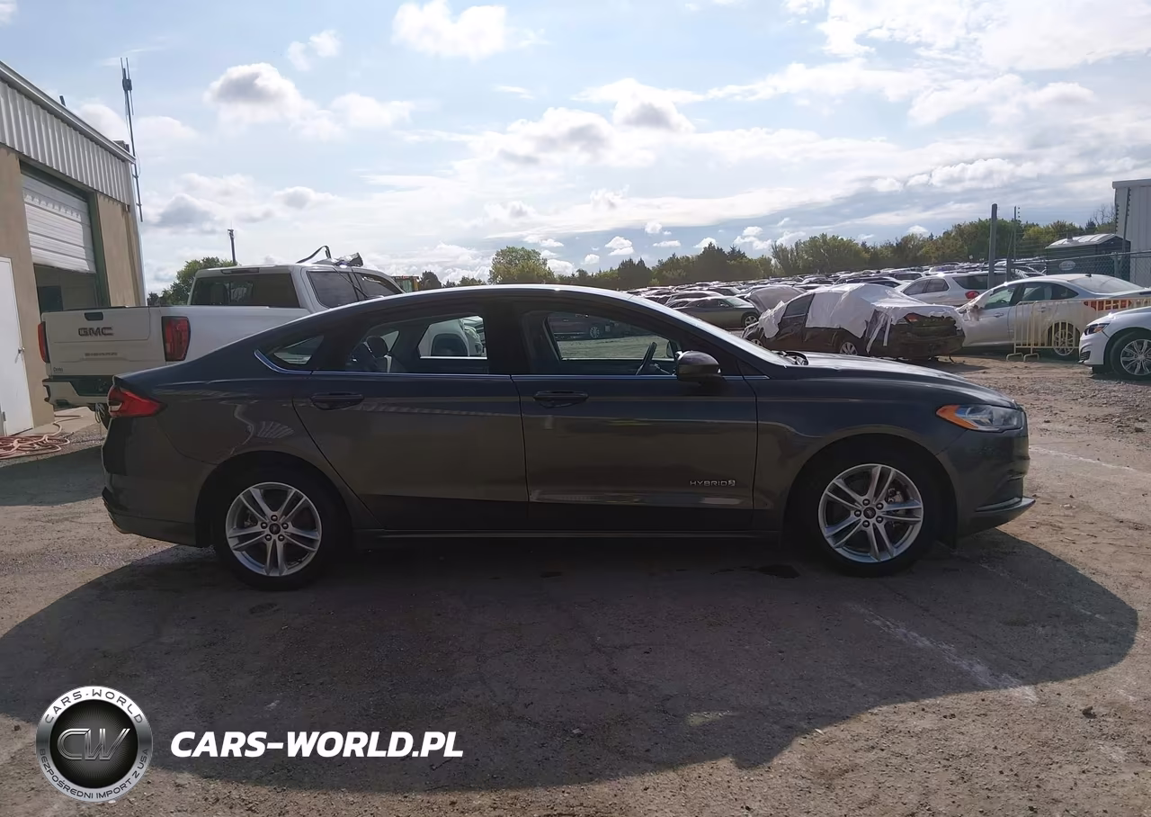 2018 Ford Fusion Hybrid S VIN:3FA6P0UU9JR273691 - 18