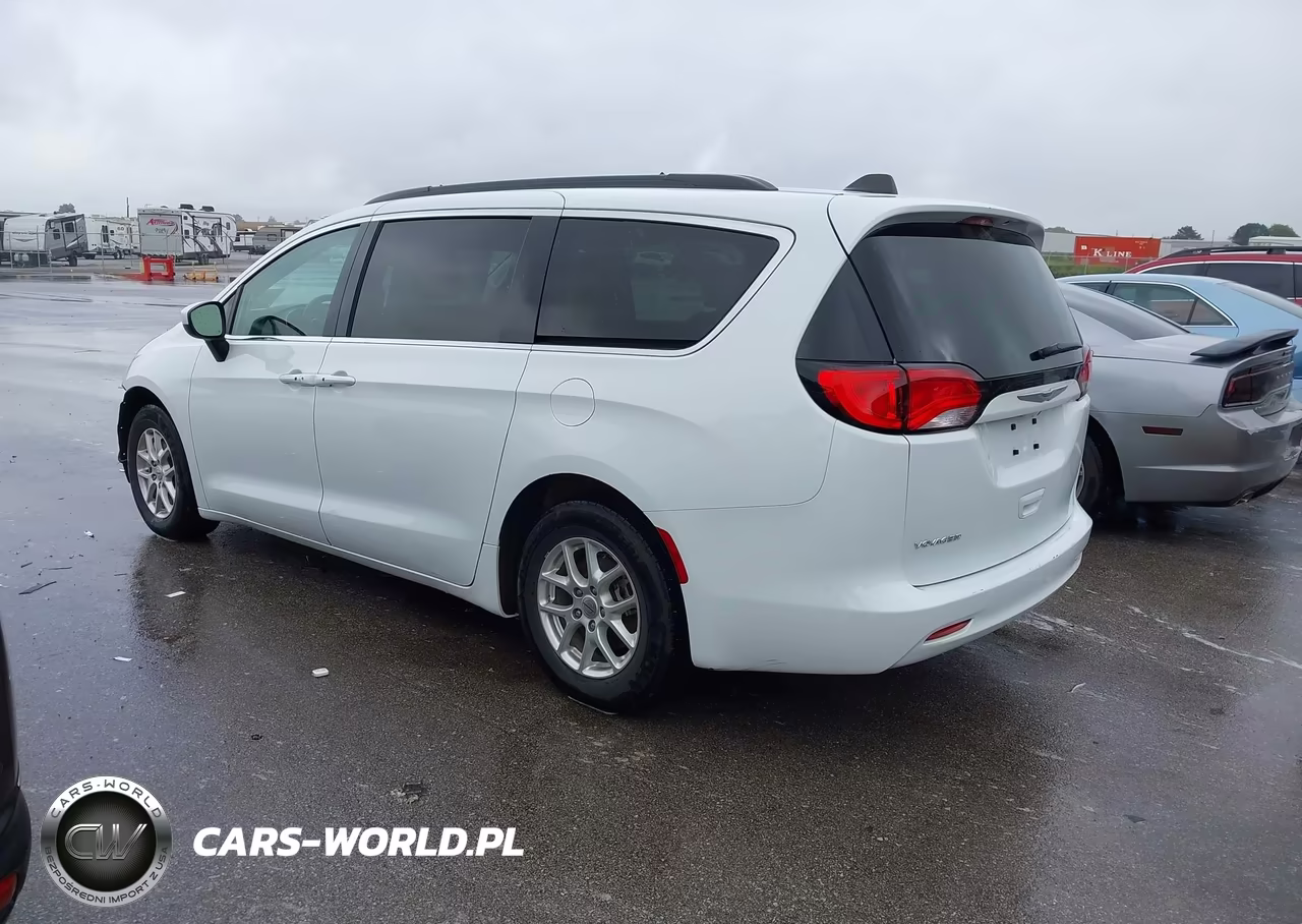 2021 Chrysler Voyager Lxi VIN:2C4RC1DG6MR551847 - 3