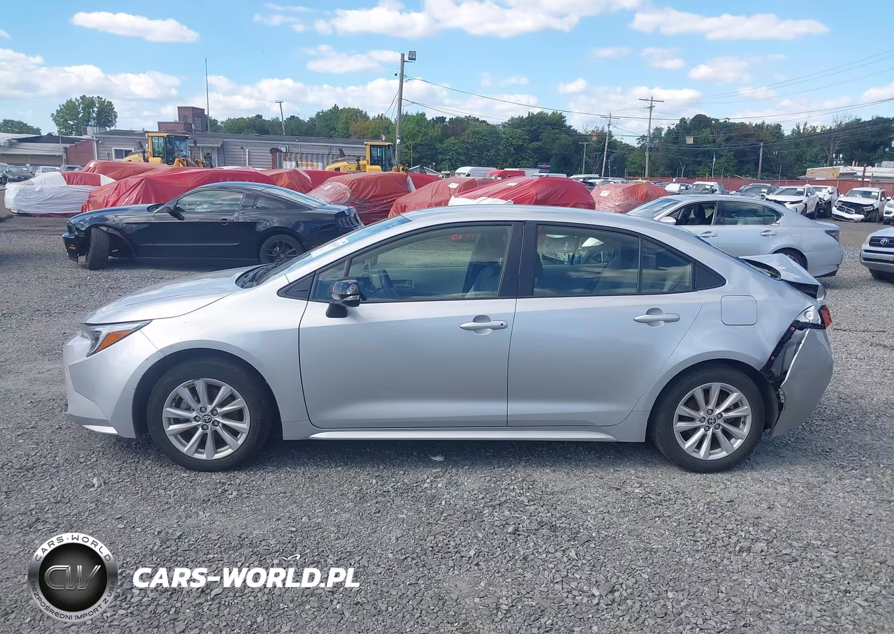 2025 Toyota Corolla Hybrid Le VIN:JTDBCMFEXSJ042666 - 14