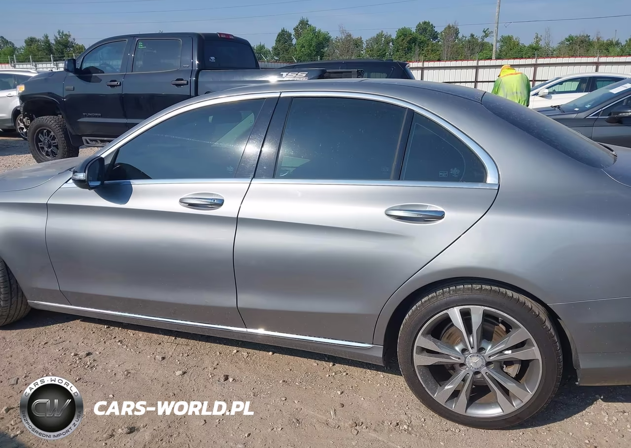 2015 Mercedes-Benz C 300 4Matic VIN:55SWF4KB9FU023994 - 14