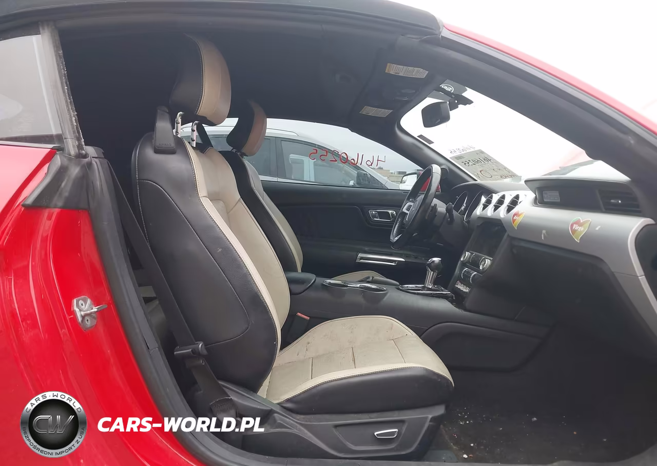 2016 Ford Mustang Ecoboost Premium VIN:1FATP8UH5G5238260 - 5