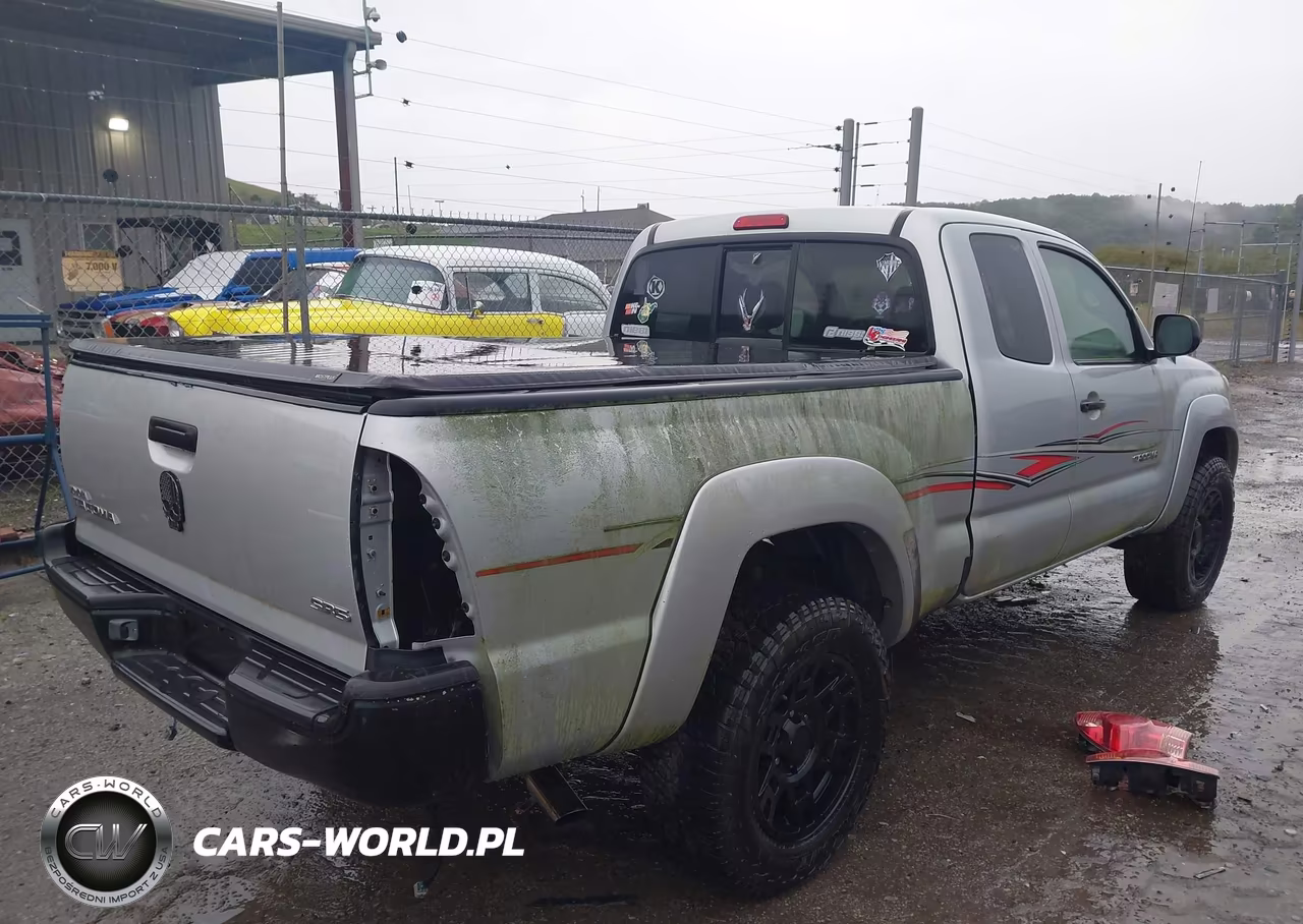 2007 Toyota Tacoma VIN:5TEUX42N87Z439910 - 4