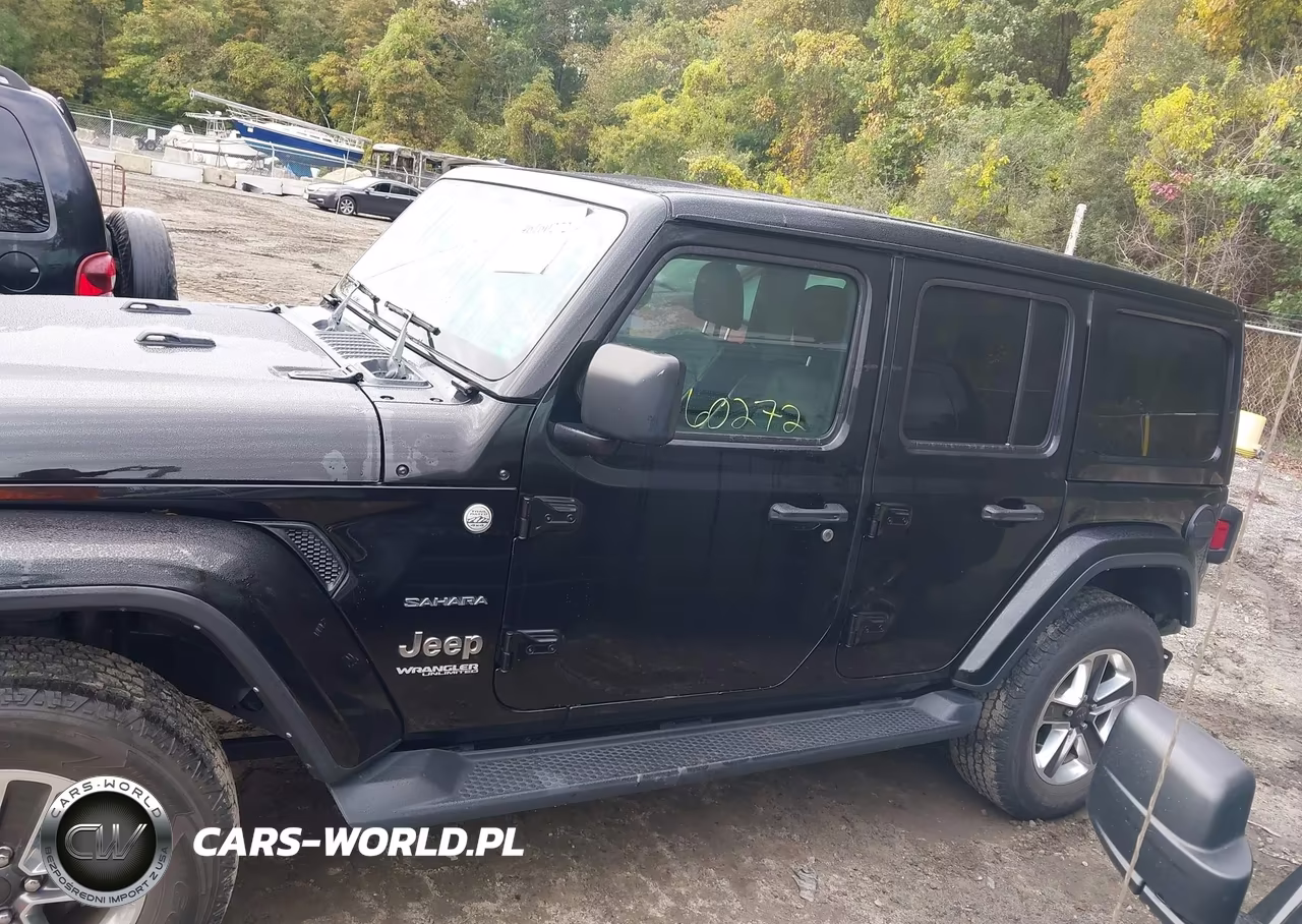 2022 Jeep Wrangler Unlimited Sahara 4X4 VIN:1C4HJXEN2NW252530 - 15