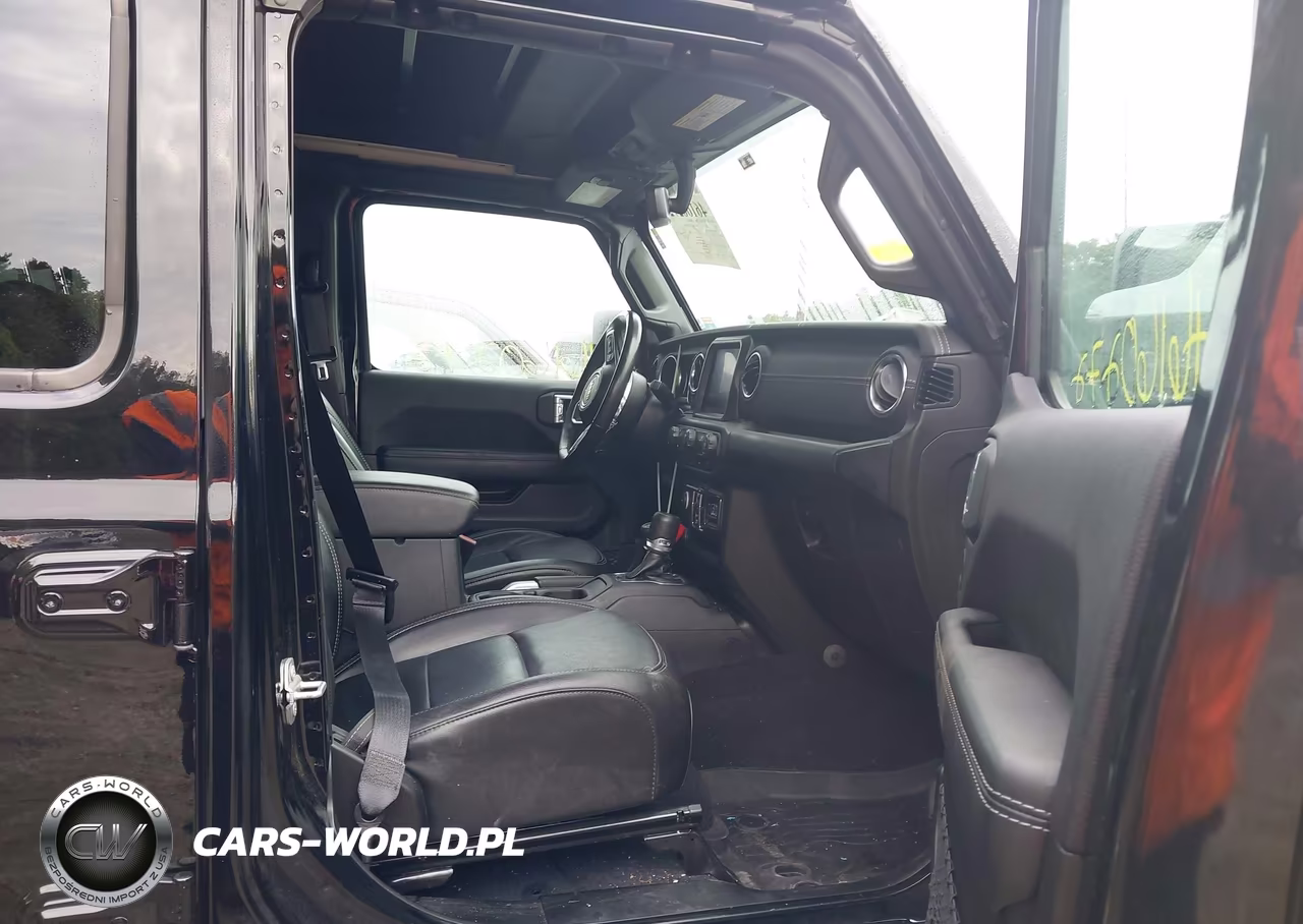 2022 Jeep Wrangler Unlimited Sahara 4X4 VIN:1C4HJXEN2NW252530 - 5