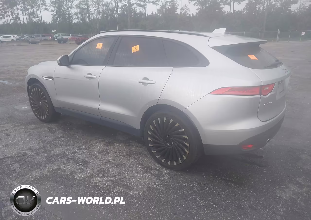 2017 Jaguar F-Pace 35T Premium VIN:SADCJ2BV9HA895187 - 3