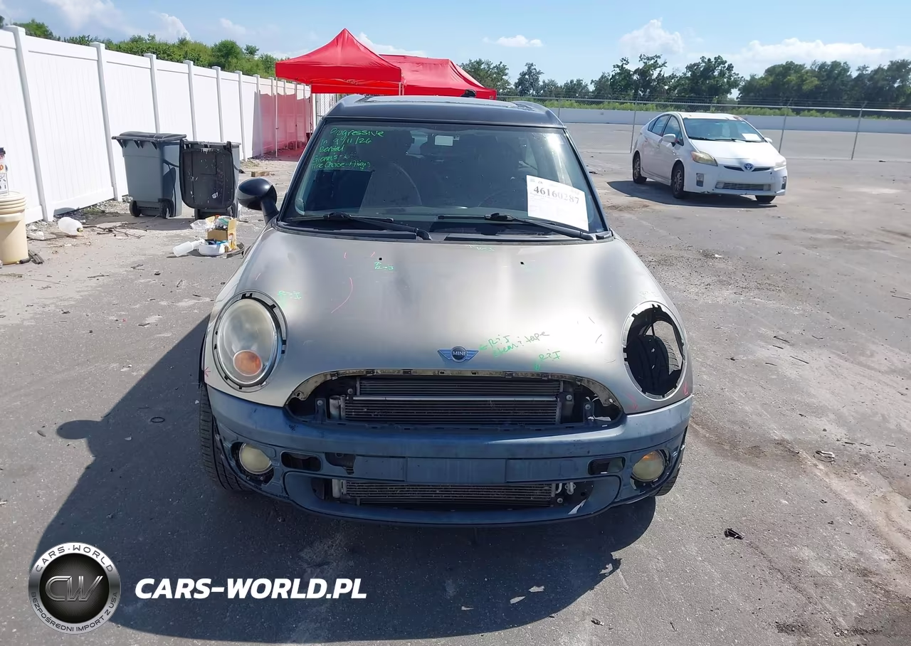 2010 Mini Cooper Clubman VIN:WMWML3C5XATX38242 - 13