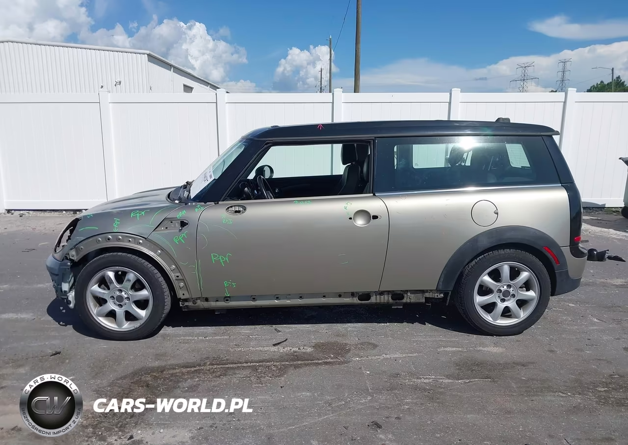 2010 Mini Cooper Clubman VIN:WMWML3C5XATX38242 - 15