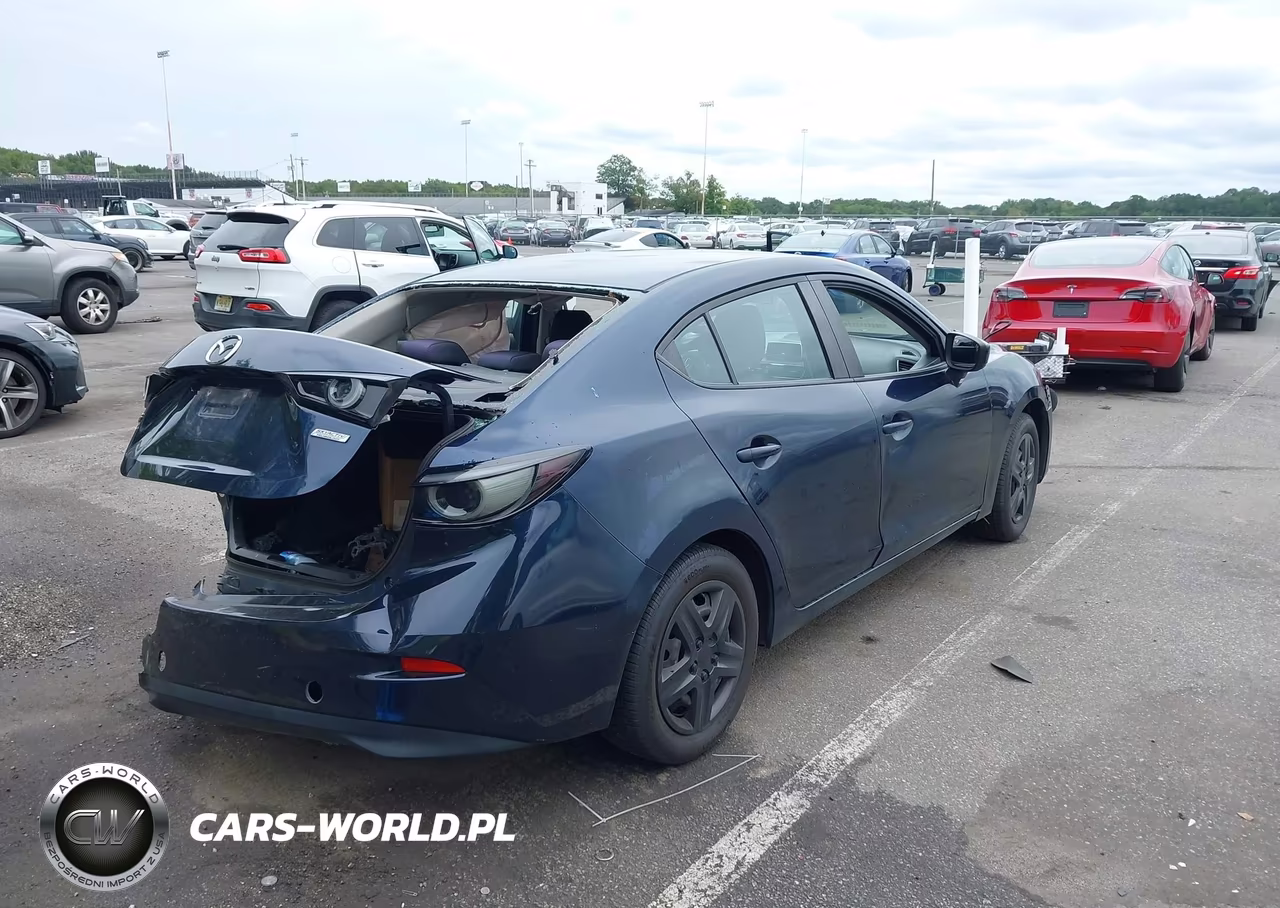 2014 Mazda Mazda3 I Sport VIN:JM1BM1U7XE1167462 - 4