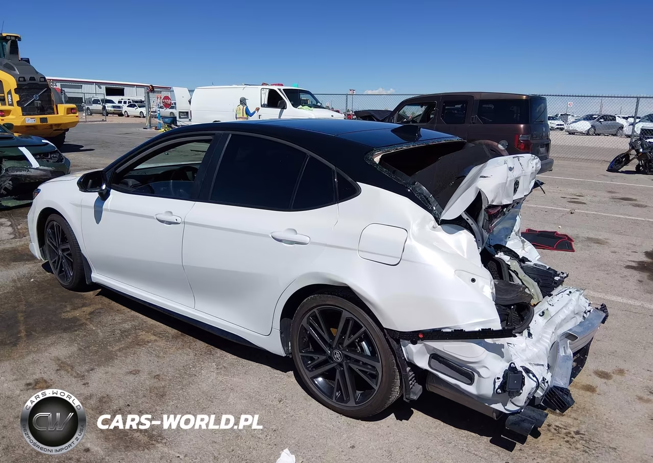 2026 Toyota Camry Xse VIN:4T1DAACK7TU322984 - 3
