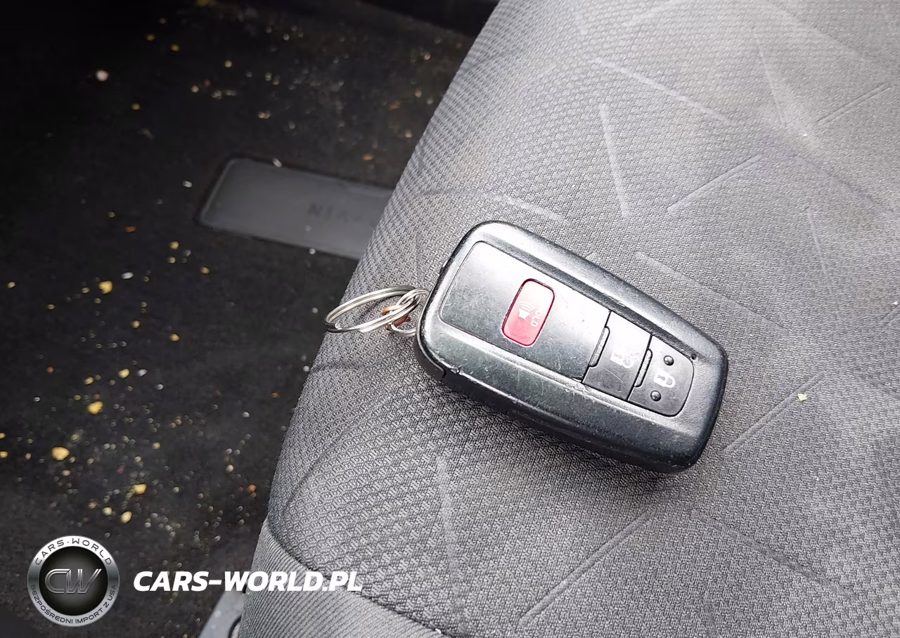 2020 Toyota Rav4 Xle VIN:JTMP1RFV2LD060636 - 11