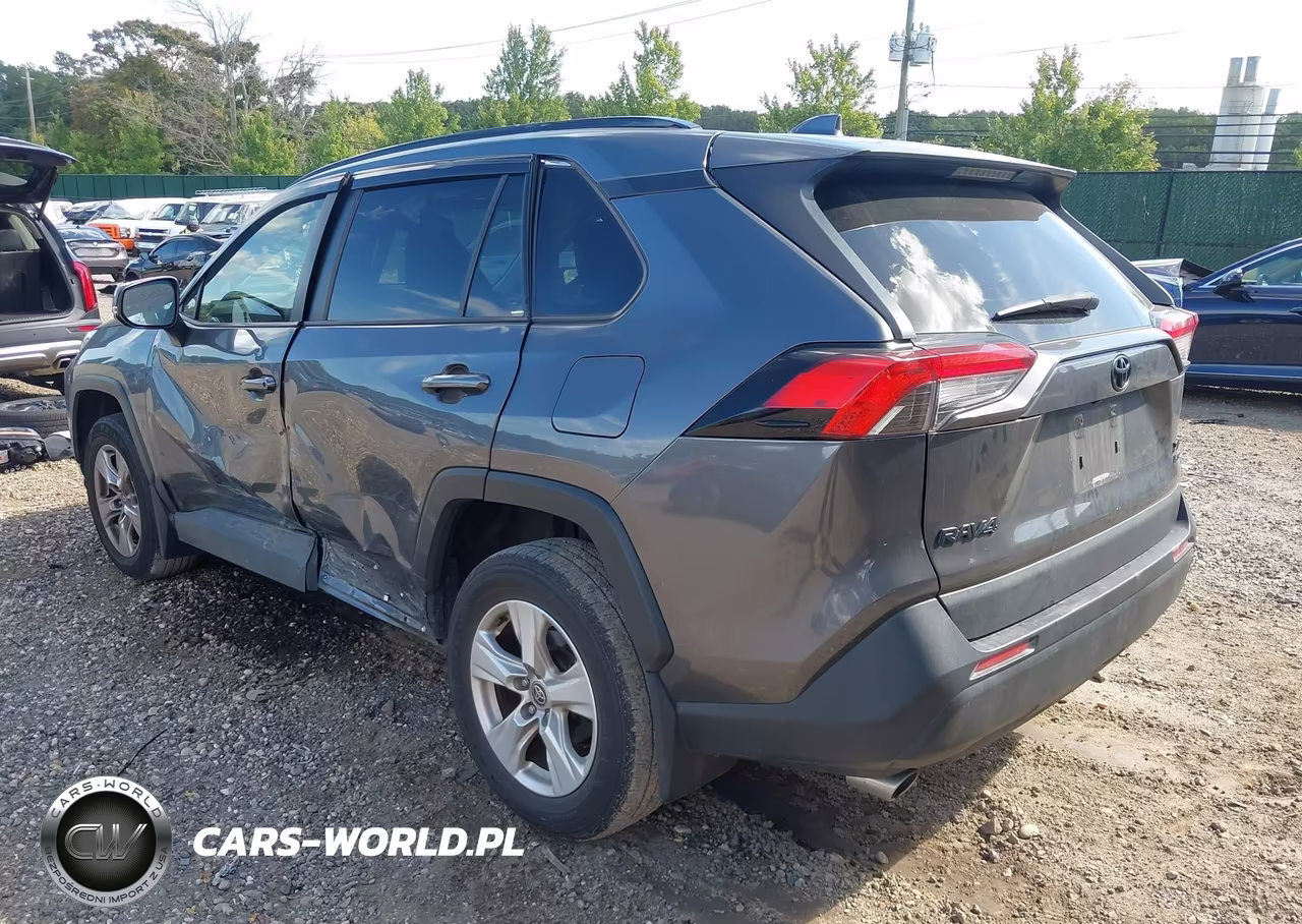 2020 Toyota Rav4 Xle VIN:JTMP1RFV2LD060636 - 3
