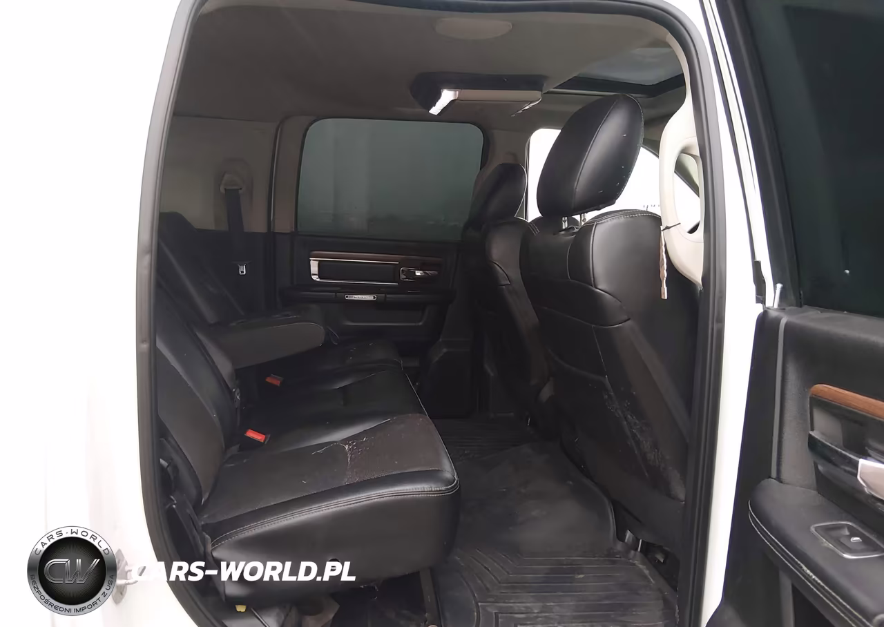 2015 Ram 2500 Laramie VIN:3C6UR5NL5FG523842 - 8