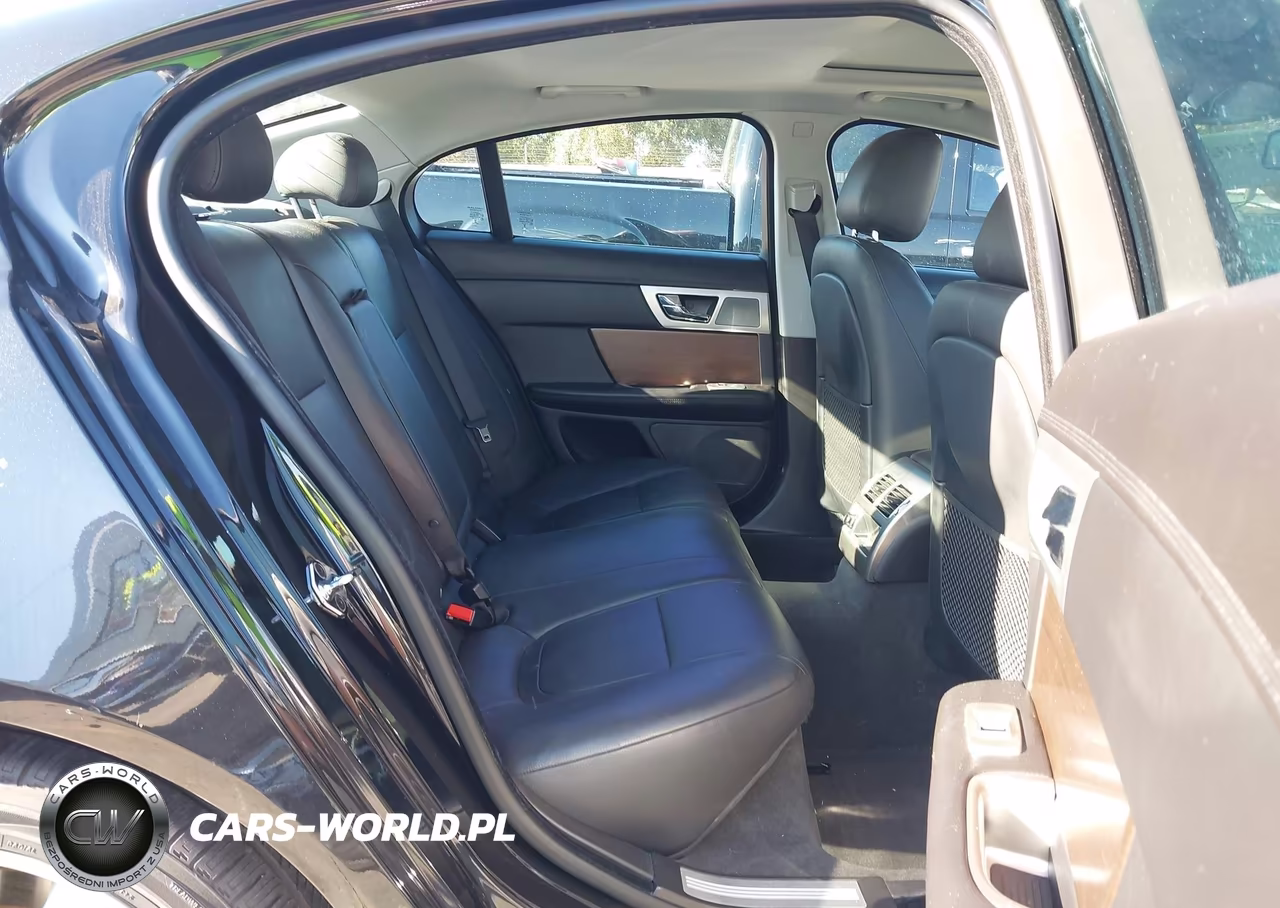 2014 Jaguar Xf I4 T VIN:SAJWA0ES7EPU14300 - 8