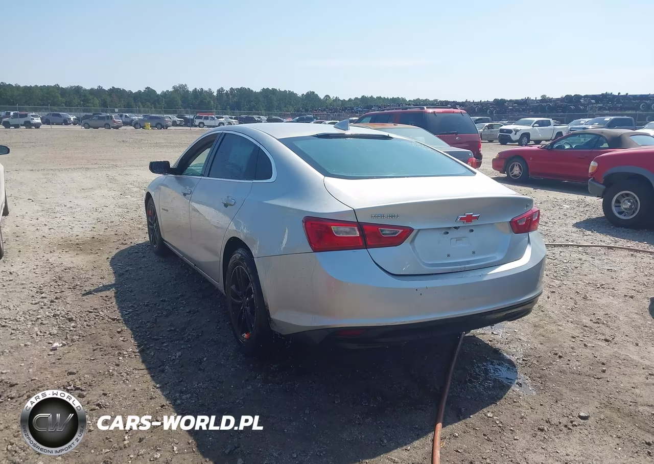 2018 Chevrolet Malibu Lt VIN:1G1ZD5ST7JF145107 - 3