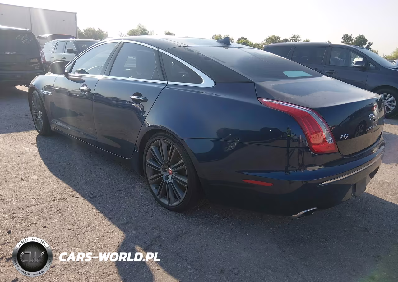 2014 Jaguar Xj Supercharged VIN:SAJWA1GT1EMV71818 - 3