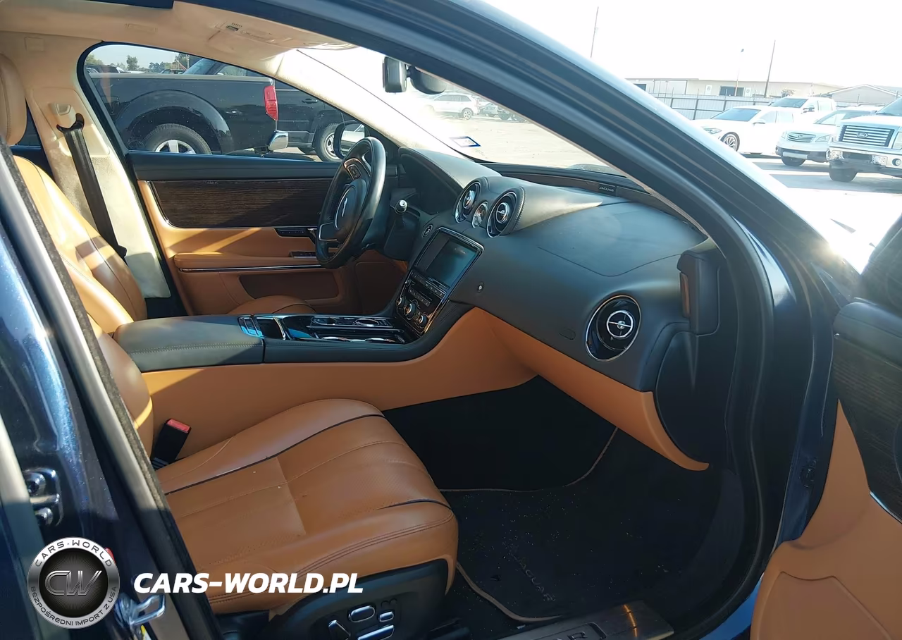 2014 Jaguar Xj Supercharged VIN:SAJWA1GT1EMV71818 - 5