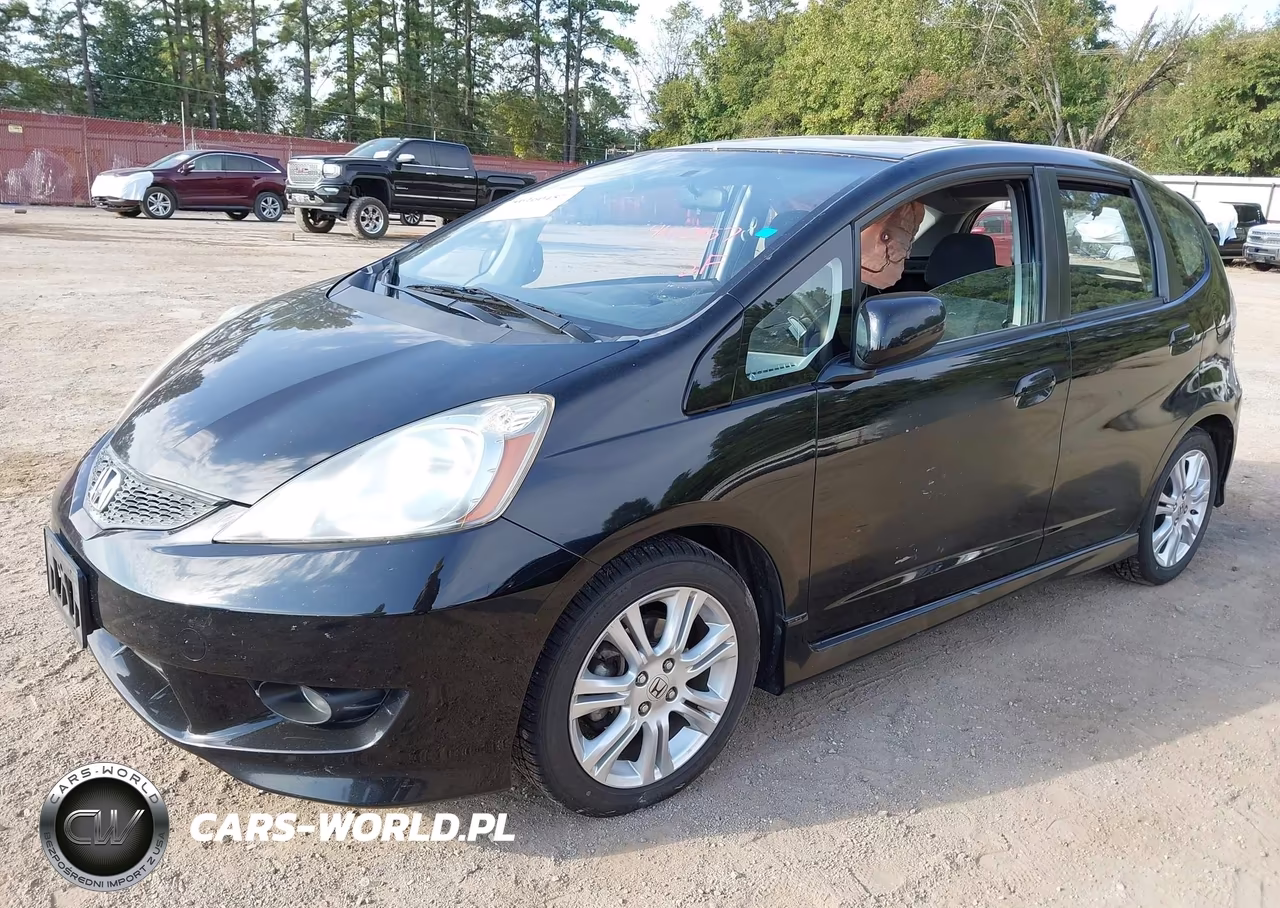 2010 Honda Fit Sport VIN:JHMGE8H44AS016843 - 2