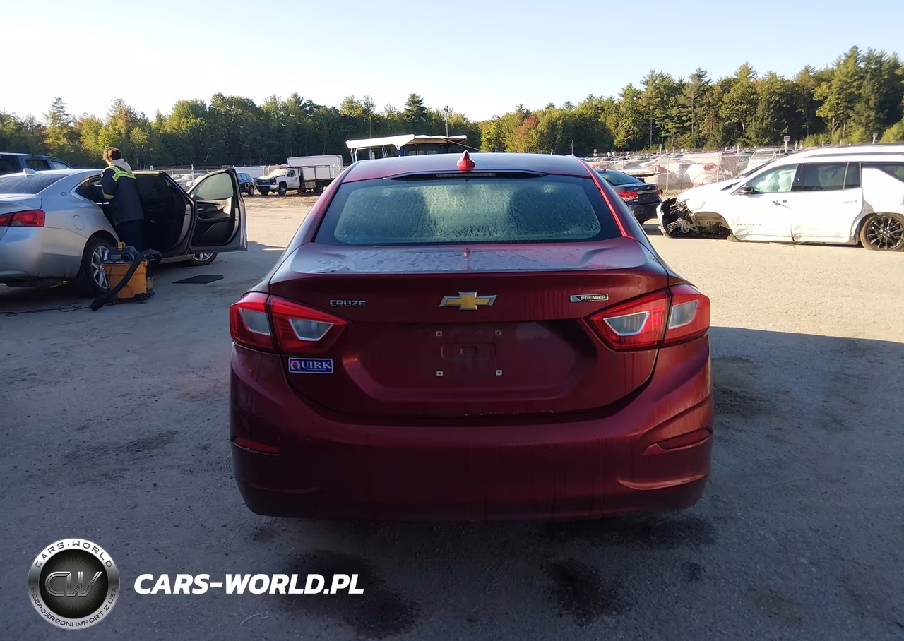 2018 Chevrolet Cruze Premier Auto VIN:1G1BF5SM1J7105054 - 16