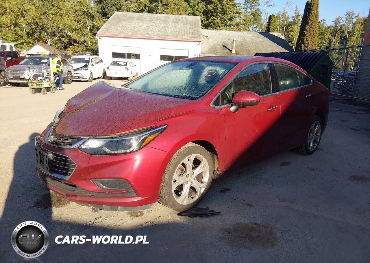 2018 Chevrolet Cruze Premier Auto VIN:1G1BF5SM1J7105054 - 2