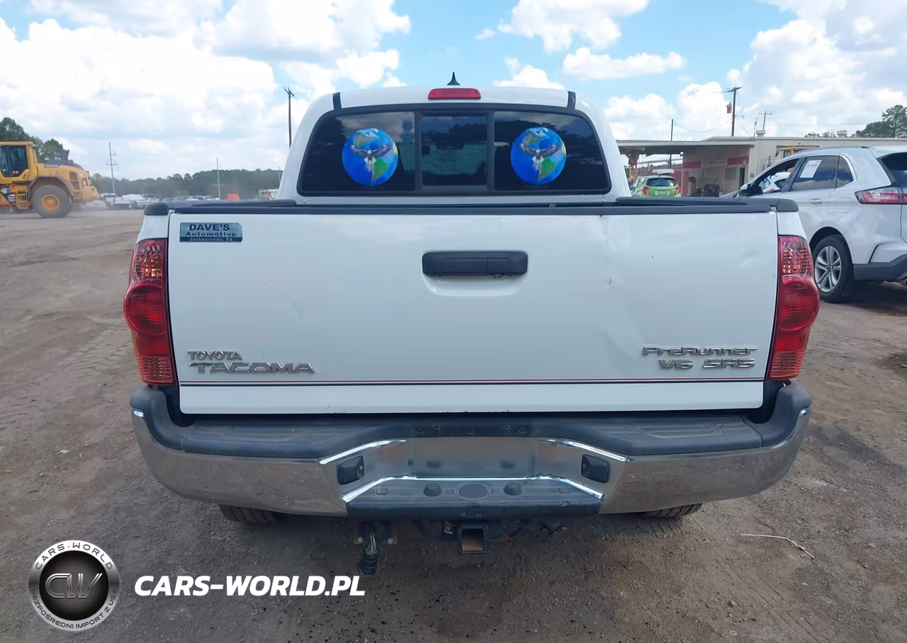 2015 Toyota Tacoma Prerunner V6 VIN:5TFJU4GN6FX073178 - 17