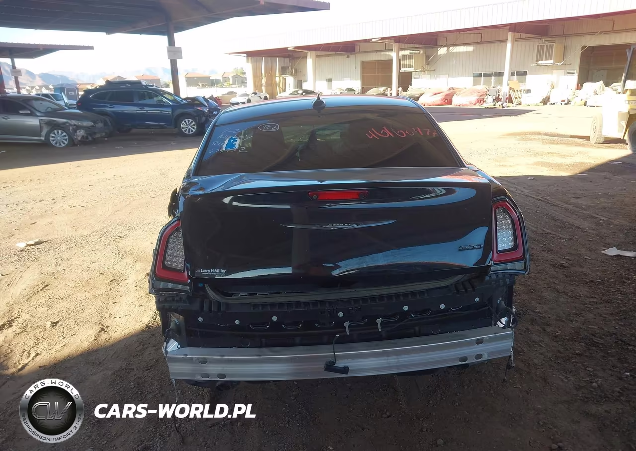 2023 Chrysler 300 Touring VIN:2C3CCAAG8PH677152 - 16