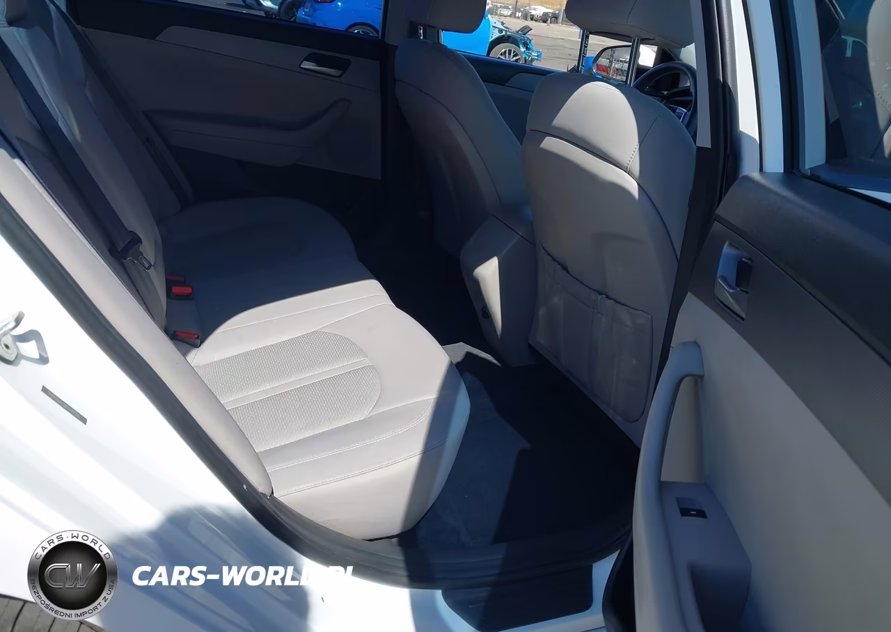 2019 Hyundai Sonata Se VIN:5NPE24AF0KH799200 - 8